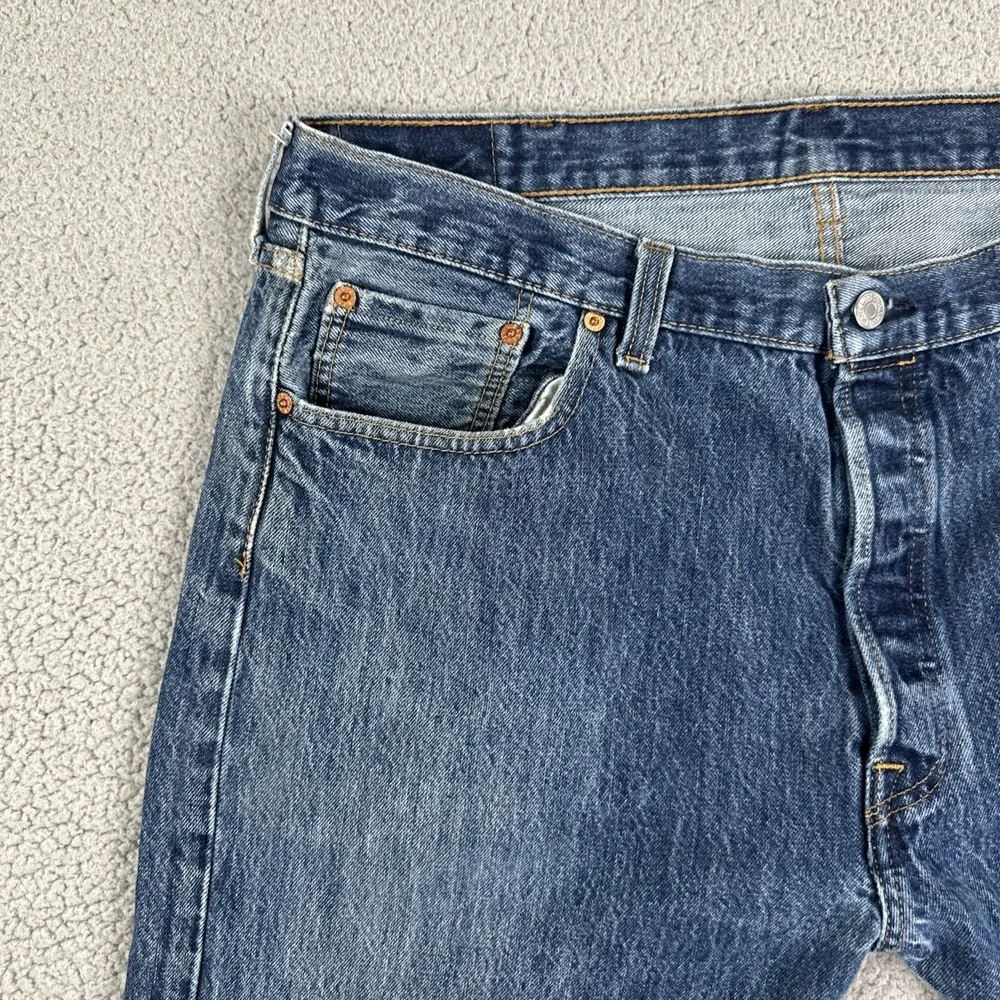 Levi's 501 Button Fly Jeans Men 40x30 Blue Straight Medium Wash Cowboy Preppy‎